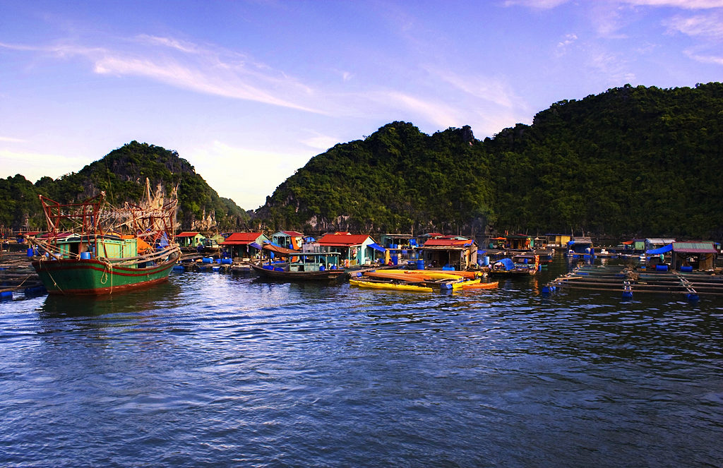 cua-van-fishing-village