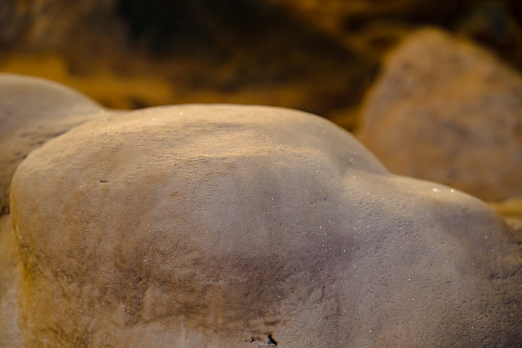 trinh-nu-cave
