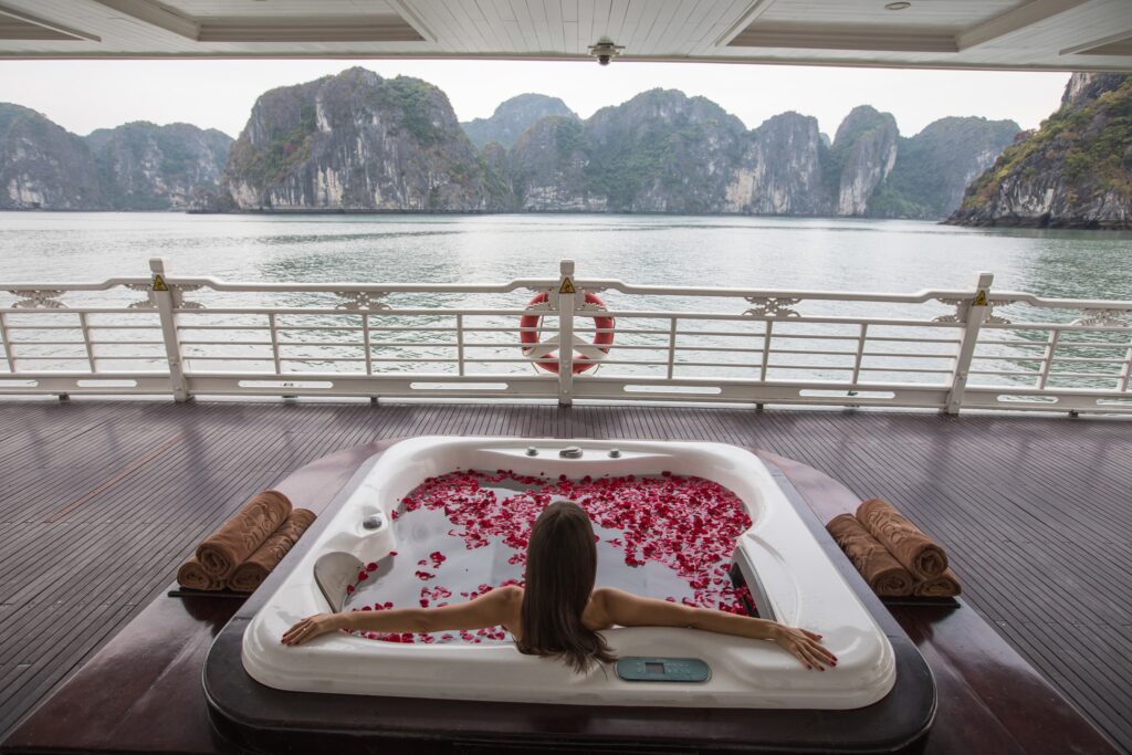 the-au-co-jacuzzi-wine-cruise