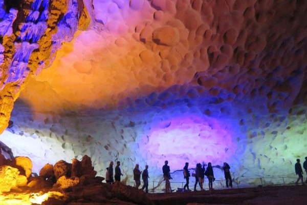 sung-sot-surprise-cave sung-sot-surprise-cave