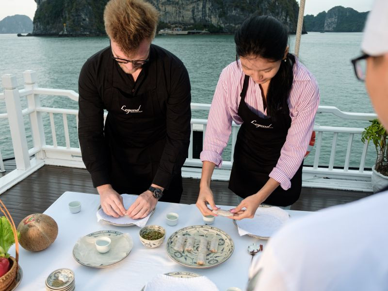 3 Days Unique Bai Tu Long & Halong Bay Cruise